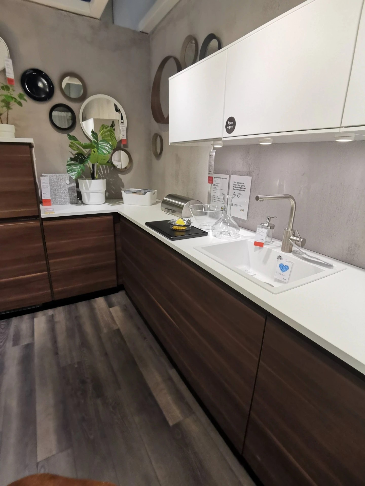 VOXTORP IKEA Kitchen