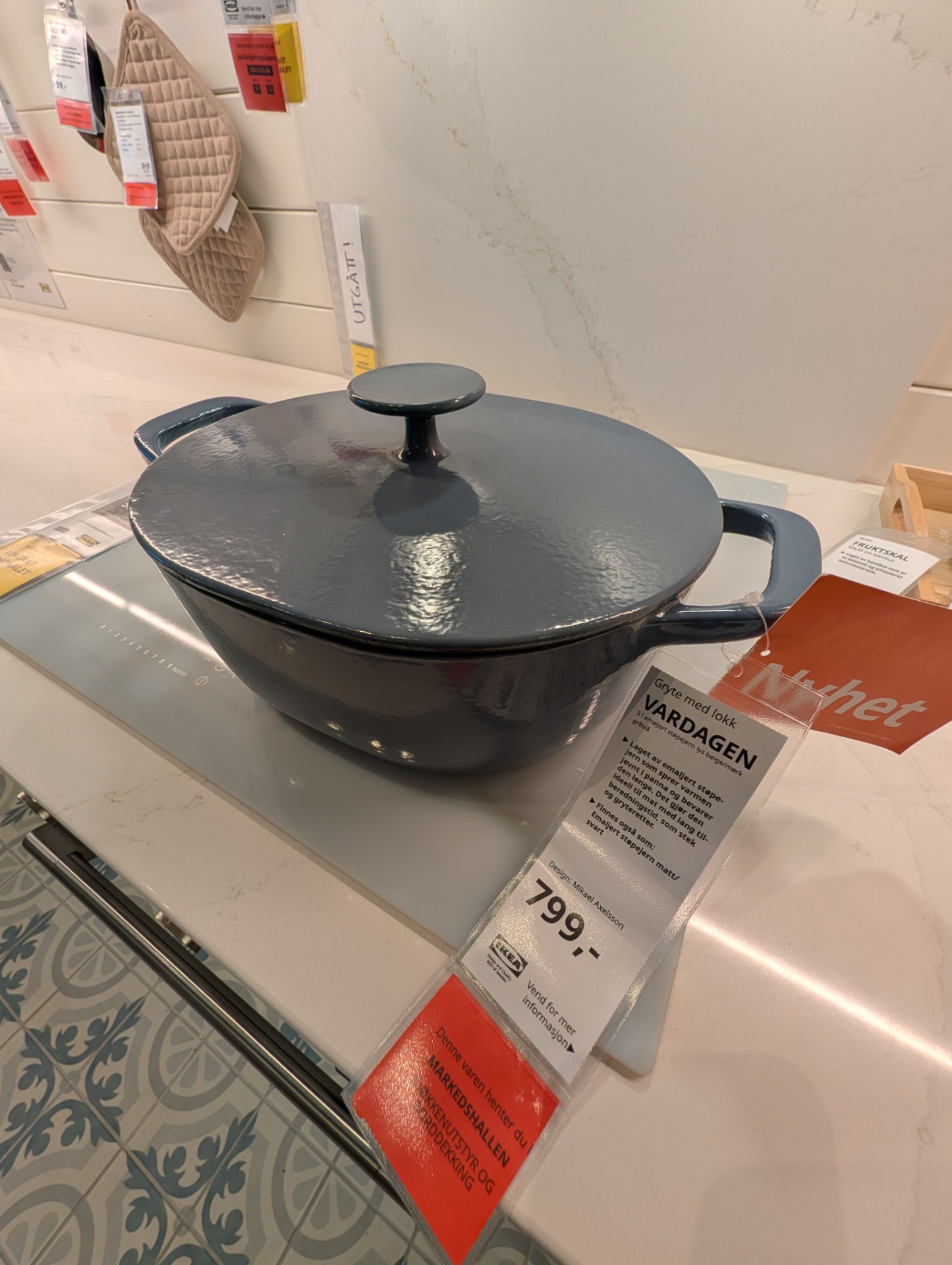 VARDAGEN Casserole with lid, enamelled cast iron light beige/dark grey-blue